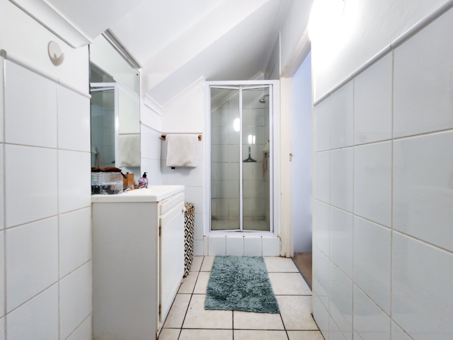 1 Bedroom Property for Sale in Observatory Western Cape